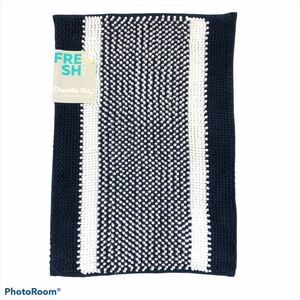 Brand New Fresh Home Chenille Rug‎ Blue and White